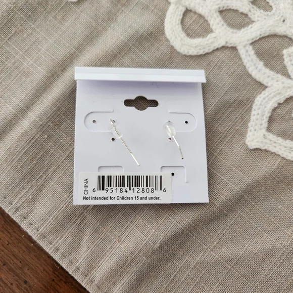 💥SALE💥Main Street, NWT,Amethyst,Dangle Earrings - Picture 2 of 3